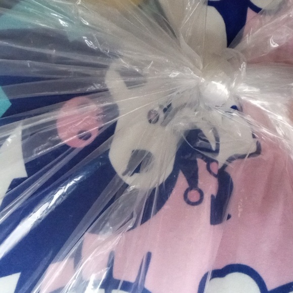 NEW Jumbo Sanrio Minky Pillow - Picture 7 of 10